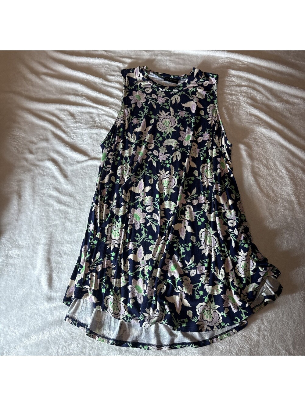 Size 18/20 LANE BRYANT Navy Tank (2209)
